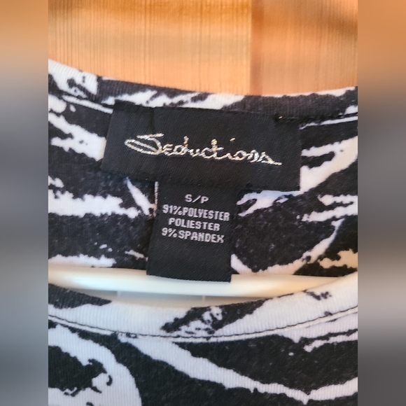 ZEBRA PRINT Stretchy Midi Dress - Picture 4 of 6